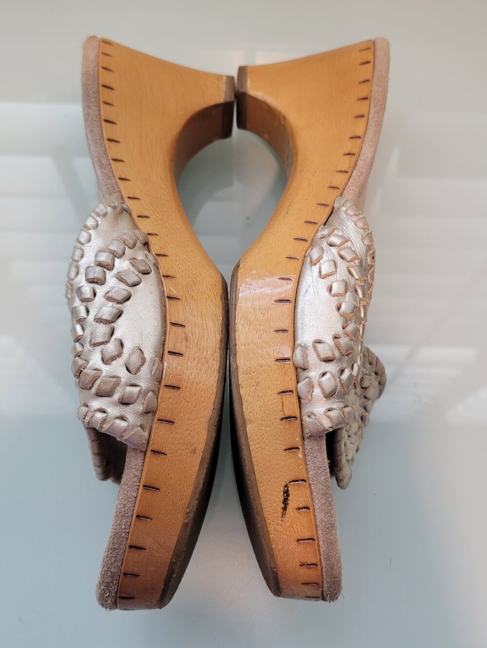 Jack Rogers Gold Metallic Heeled Sandals SZ 6.5 - Picture 4 of 8